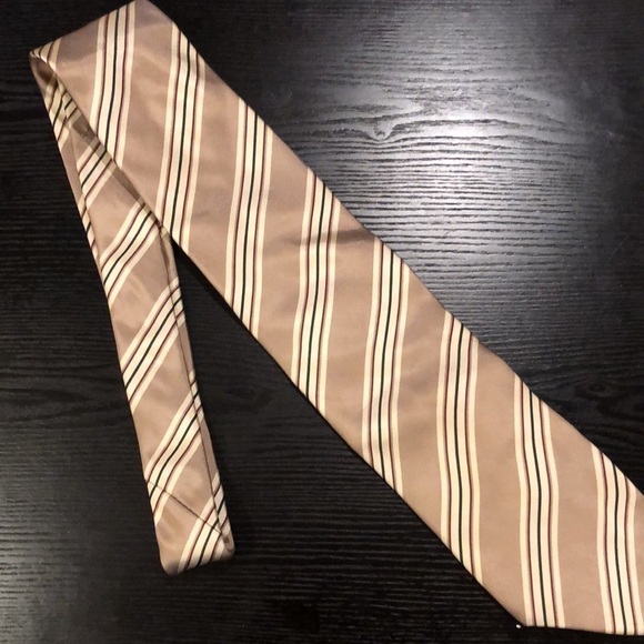 Burberry London Silk Striped Tie - Picture 9 of 10